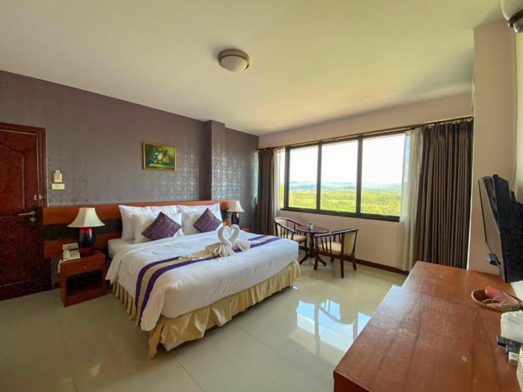 לואי Sirimathani Hotel מראה חיצוני תמונה