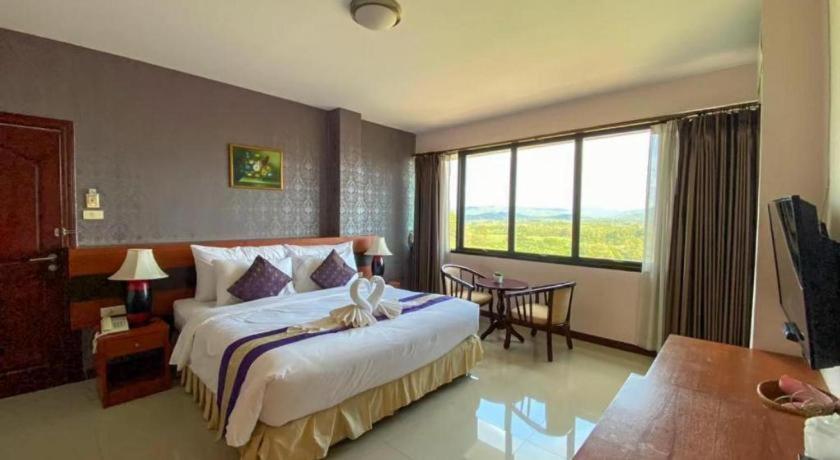לואי Sirimathani Hotel מראה חיצוני תמונה